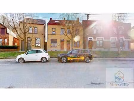 maison 3 façades avec jardin et garage