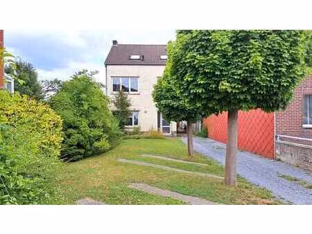 maison multifamiliale idéalement située à kanne