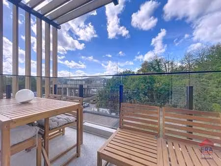 superbe penthouse de 2 chambres avec terrasse de 30m2.