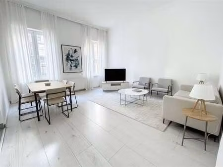 a deux pas de la clinique saint jean