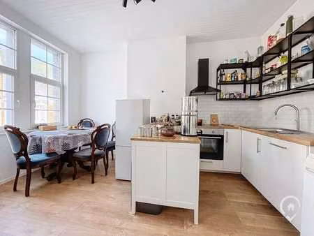 appartement 2 chambres à louer au centre de dinant