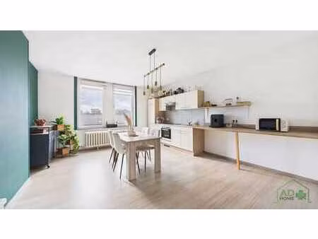 duplex 2ch. avec balcon et caves