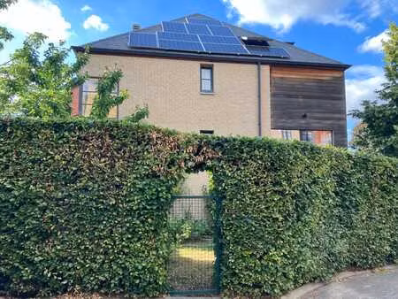 uccle-lumineuse maison unifamiliale 3ch-jardin et parkings