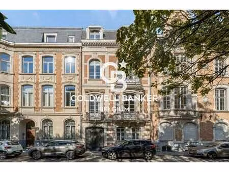 cee - bel hôtel de maître 6ch avec arrière maison et jardin