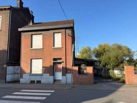 maison 2 chambres avec garage/entrepôt