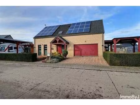 a visiter sans tarder ! maison 4 façades 5 ch sur anhée