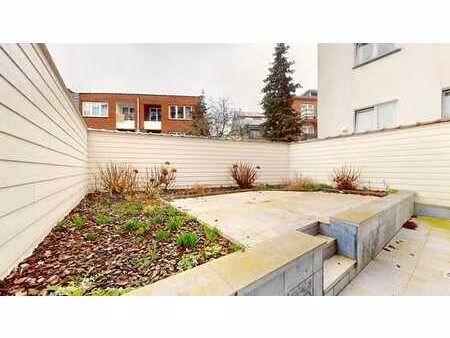 tomberg superbe appartement 1 chambre de +/- 84m2