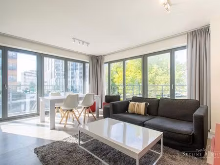 appartement à louer à evere € 1.600 (ll0zl) - skyline renting services | zimmo