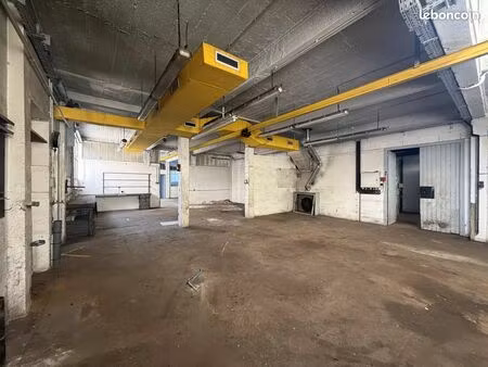 local 898 m² cannes