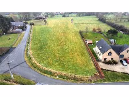 terrain à bâtir à hellebecq (loju)