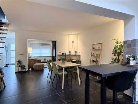 maison 4 chambres avec jardin dans le centre de renaix!