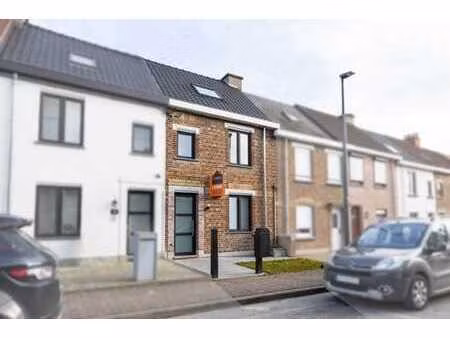 maison rénovée dans un quartier agréable !