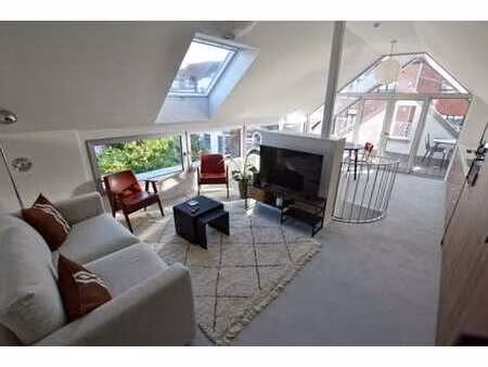 proche du solbosch : penthouse meublé  charges