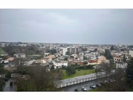 location appartement  75 m² t-3 à bordeaux  1 036 €
