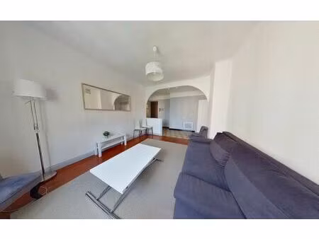 location appartement  62.57 m² t-3 à lyon 3  1 207 €