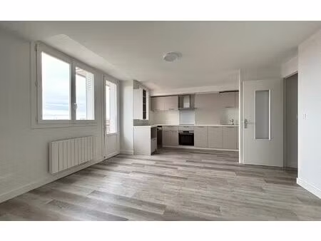 location appartement  71.07 m² t-4 à toulouse  1 020 €