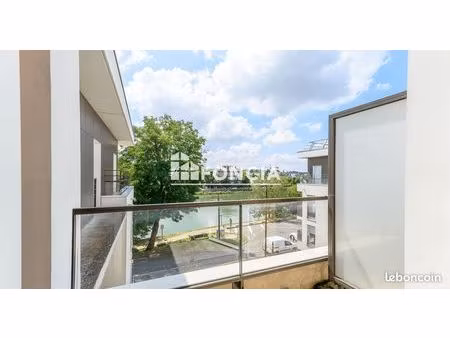 appartement f2 avec balcon et vue dégagée sur la marne – 41 85 m²