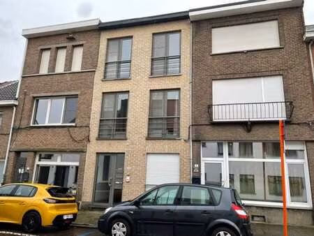 instapklaar appartement op 1ev met 1 slk en terras 17m²