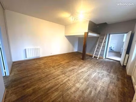 maison rénovée avec mezzanine  dressing et garage – saint-jean-de-thouars