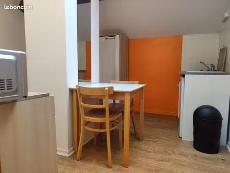 studio 1 pièce 12 m²