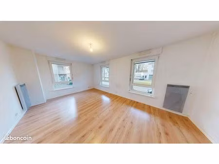 appartement 1 pièce 40 m²