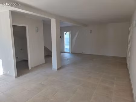 à louer local 86m2 toulon-est