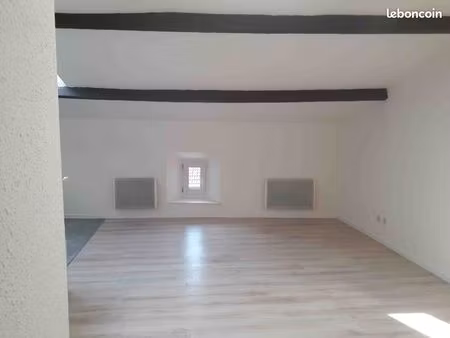 f2 commercy centre 2nd étage