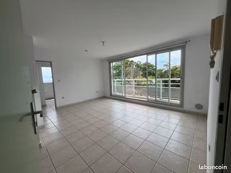 appart f2 + parking - tampon jules ferry