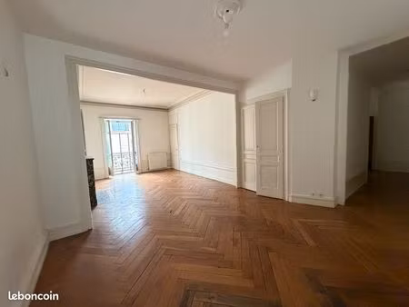 appartement 3 pièces - lyon 2