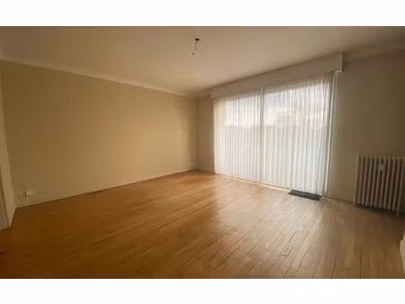 location appartement  102.27 m² t-3 à calais  850 €
