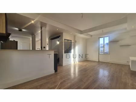 appartement duplex 120m2  3 chambres hyper centre ville d'ag