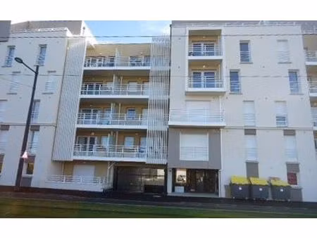 location appartement  m² t-2 à tours  640 €