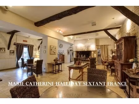 en vente maison 800 m² – 1 119 000 € |antonne-et-trigonant