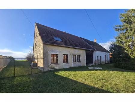 fermette à rénover gros potentiel avec dépendances à etevaux