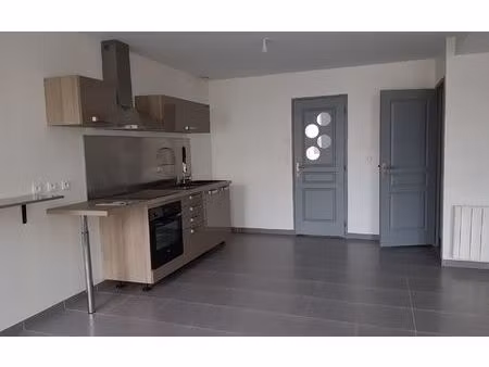 location maison  m² t-3 à mamers  525 €