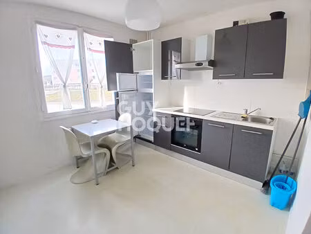 à louer ? bel appartement lumineux avec balcon ? 690 € cc