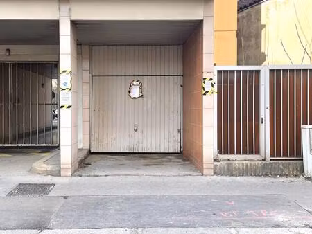 vente garage 25 m² villeurbanne (69100)