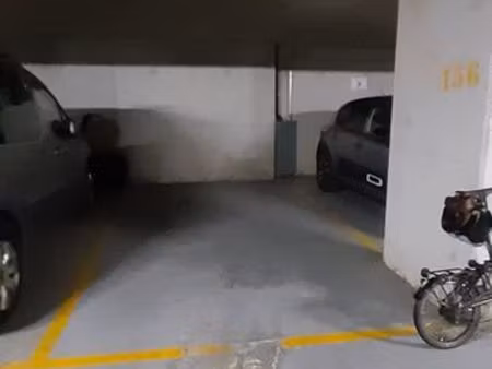 place de parking rue tony de graaf meudon