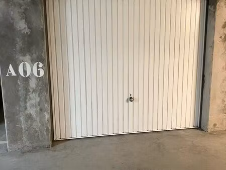 box parking sécurisé