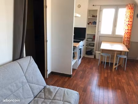 appartement face croix rouge