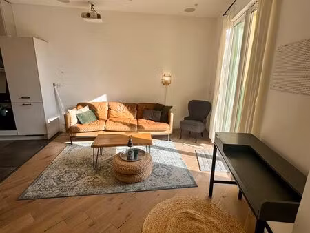 a saisir - appartement 2 pieces meuble de 57m² – rez-de-jardin – garage – dans residence d