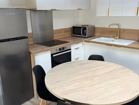 t2 meublé refait à neuf – centre-ville saint-brieuc – lumineux