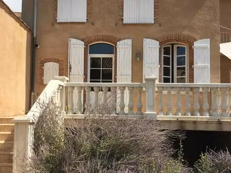 beau t3 gaillac centre . terrasse