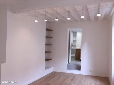 location studio 23 m² hypercentre saint-germain-en-laye