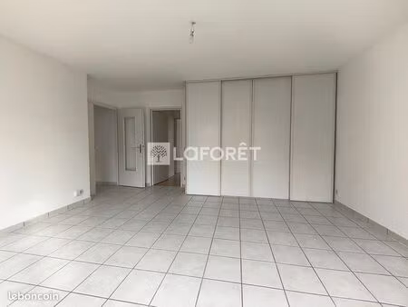 appartement 2 pièces 69 m²