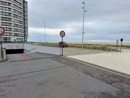 westend parking gar 27 - garage sec sur la digue