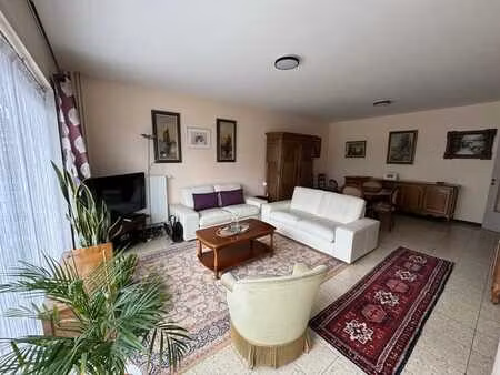 appartement 2 chambres   110 m2  calme et bien situé