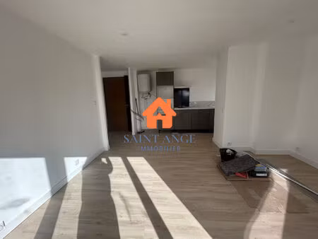 location appartement 2 pièces 40 m² à toulon (83000)