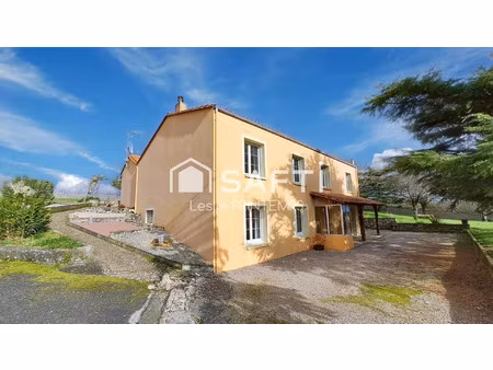 vente maison 11 pièces 187 m² xanton-chassenon (85240)