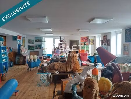 immeuble 762 m² lanuejouls